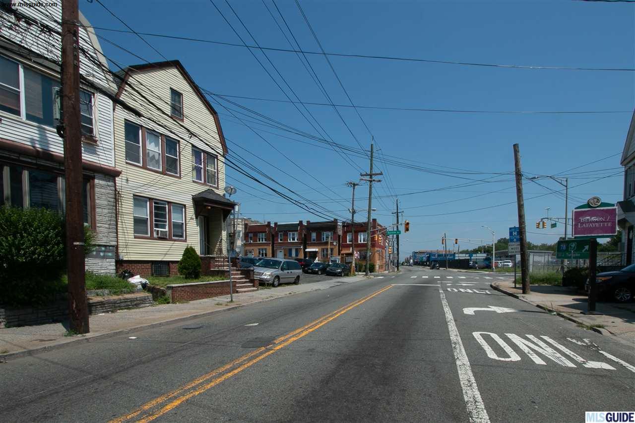 37 BAYVIEW AVE, JERSEY CITY, NJ 07305 MLS202005306